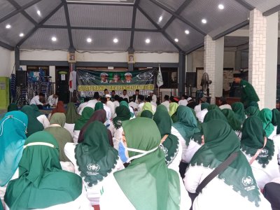 Silaturahmi dan Kajian Kitab LAZISNU Balongbendo Teguhkan Ukhuwah dan Tradisi Keilmuan